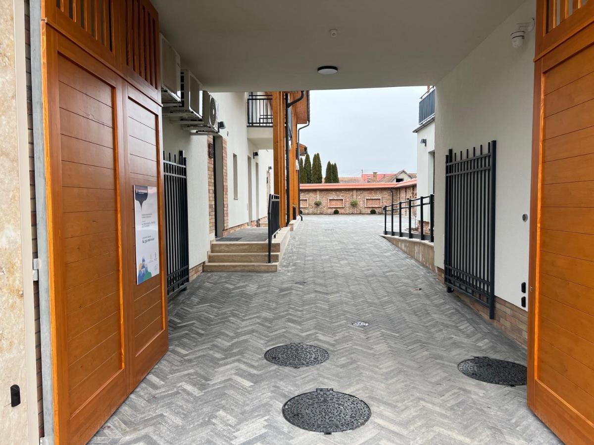 H11 Rooms Esztergom Exterior photo