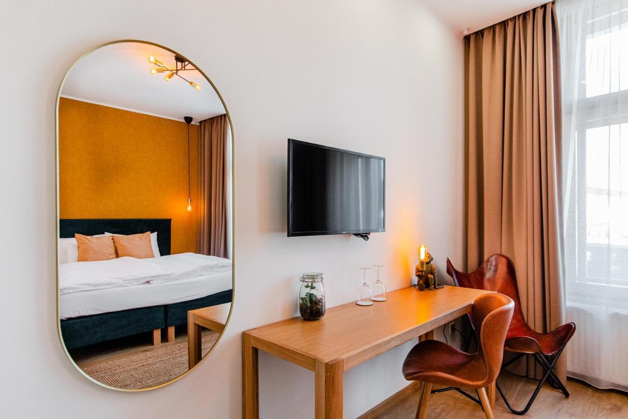 H11 Rooms Esztergom Exterior photo
